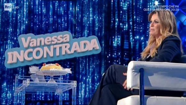 Lo sfogo di Vanessa Incontrada: “Insultata per i chili in più, ho avuto problematiche serie”