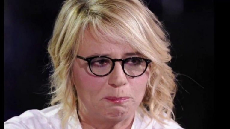 Lutto per Maria De Filippi, grave e improvvisa perdita per la conduttrice