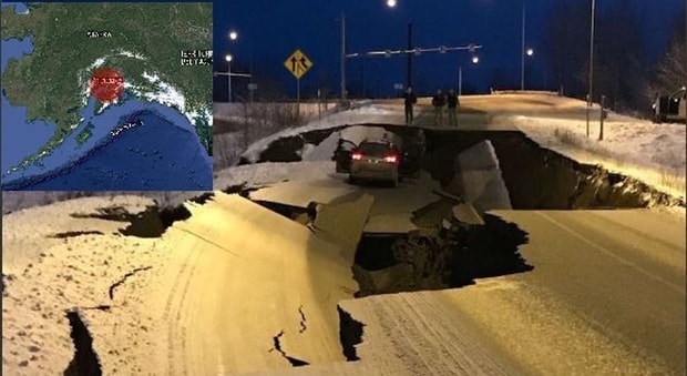 Terremoto fortissimo in Alaska 6.7, strade e ponti crollati. «Allerta tsunami»