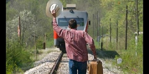 Treno riparte ma dimentica il capotreno alla stazione