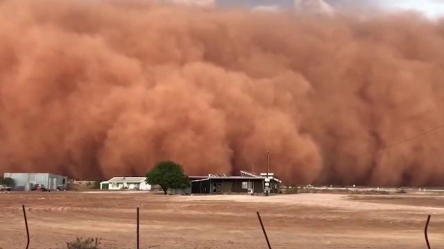 Meteo: tempeste di sabbia rossa in arrivo sull’Italia