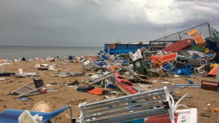 METEO – Temporali devastanti nelle Marche, ci sono danni [VIDEO]