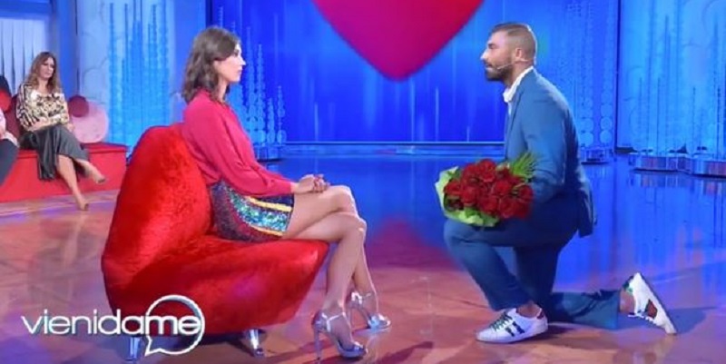 Giovanni Conversano, proposta di matrimonio in diretta Tv ma la risposta gela tutti (Video)