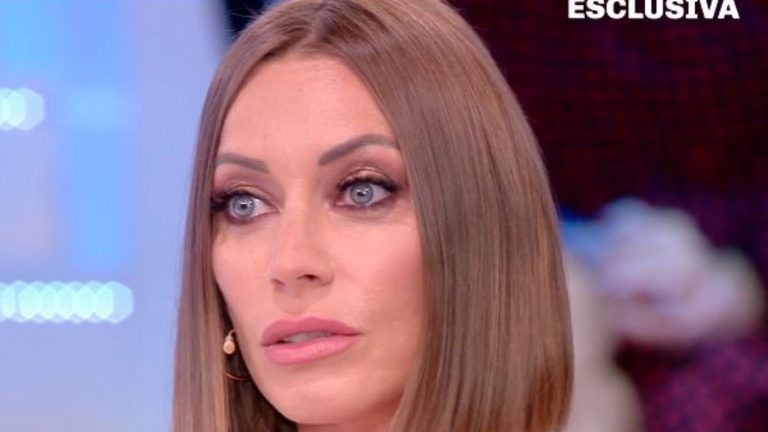 Karina Cascella: “Mio padre picchiava me e le mie sorelle, botte a mia madre mentre era incinta”