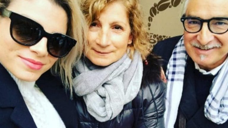 I genitori non credevano ai loro occhi. Il regalo di Natale di Emma Marrone li ha letteralmente lasciati senza parole