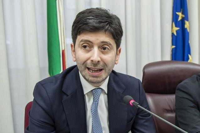 L’ANNUNCIO DI SPERANZA: “C’è il serio rischio della chiusura totale in Italia”