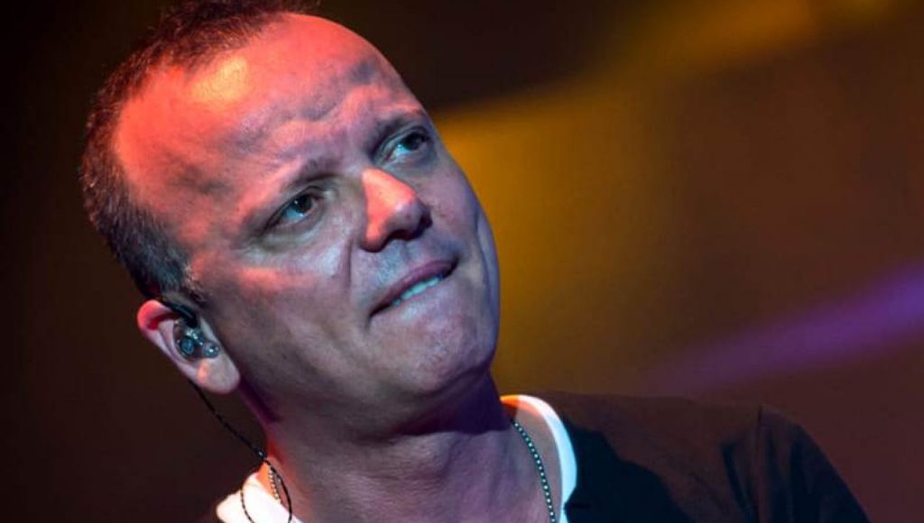 “E’ grave”. Gigi D’Alessio rompe il silenzio: parole molto forti