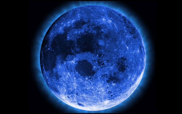 Lo spettacolo della luna blu in Italia: come e quando vederla