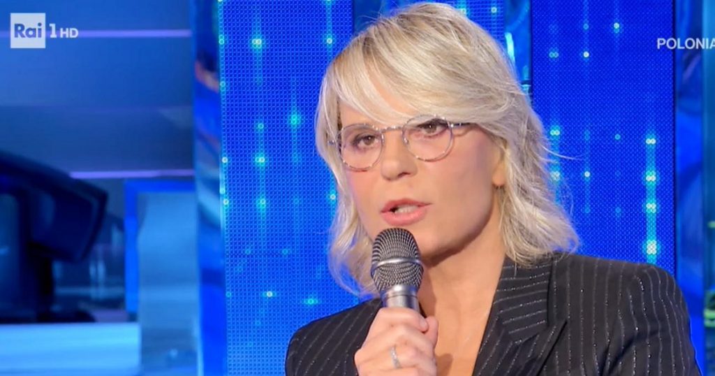 Maria De Filippi, la confessione choc sul collega: “E’ un maiale”