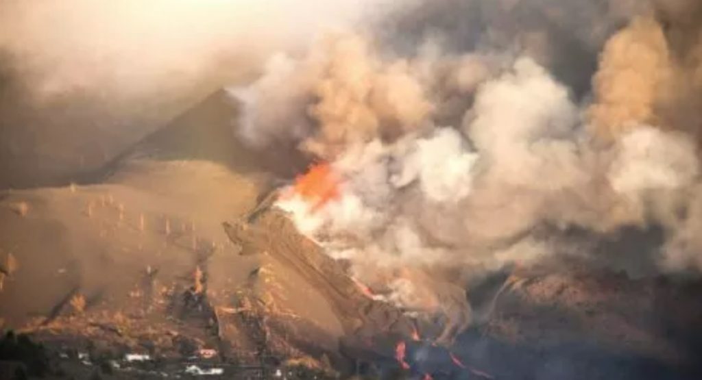 Il vulcano italiano si è risvegliato: l’allerta diramata dalla Protezione civile