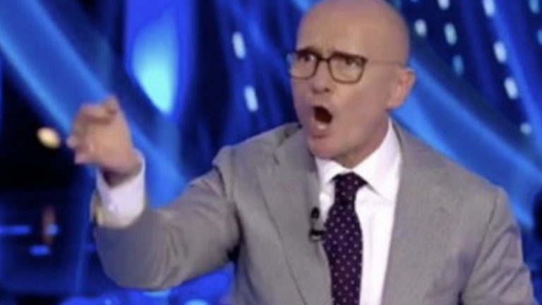 Grande Fratello Vip, Alfonso Signorini: “Basta ti caccio dal GFVIP”