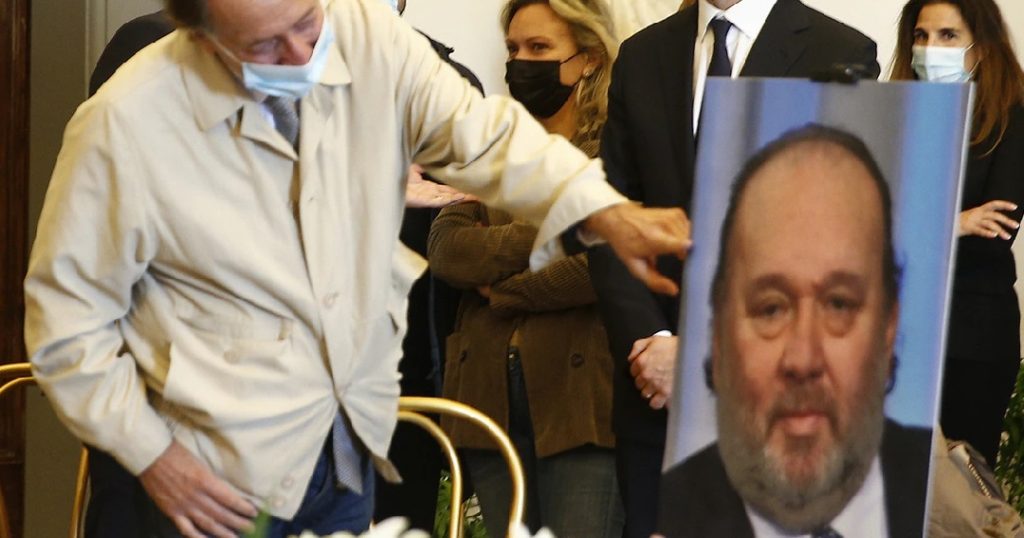 Galeazzi, è successo durante il funerale: “Non ha retto, l’emozione è stata troppo forte”