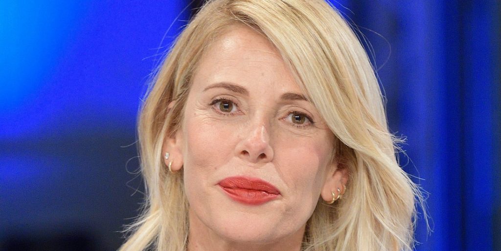 Alessia Marcuzzi, dramma per la conduttrice: ecco perché non la vedremo più in tv. “E’ successa una cosa brutta..”