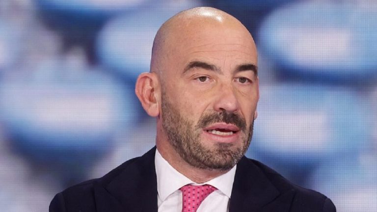 Matteo Bassetti, l’annuncio choc in diretta Tv: “Green Pass, ecco cosa succederà”