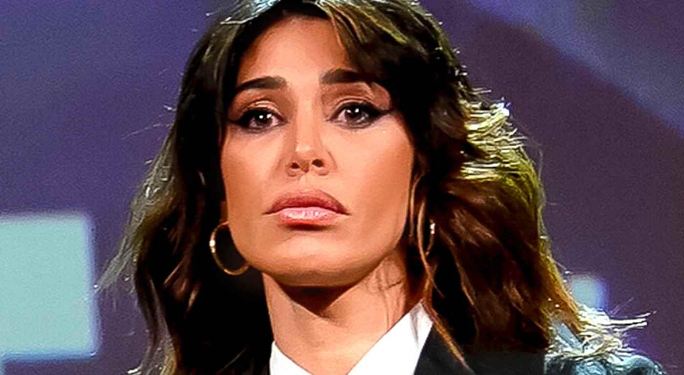 Belen Rodriguez fatta fuori da Le Iene, al suo posto la protagonista del Gf Vip. Pioggia di insulti