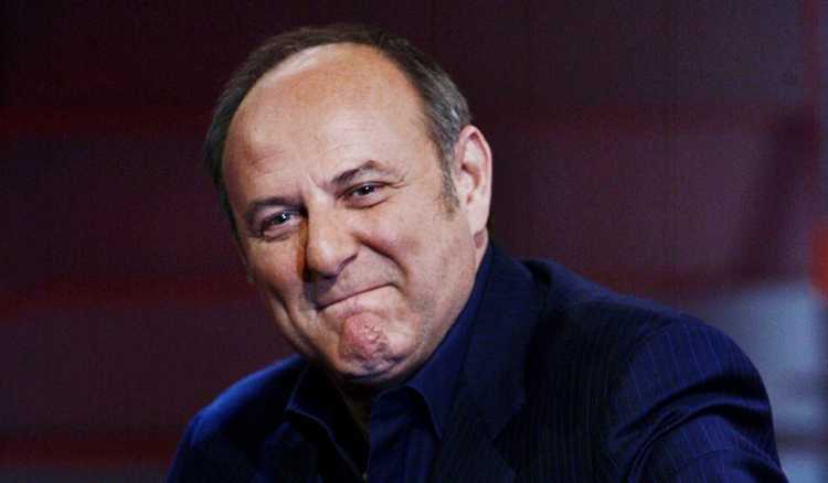 Gerry Scotti, la confessione ‘privata’ sulla famosa collega: “Non si lascia andare…”