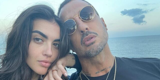 Fabrizio Corona e Sara Barbieri presto sposi. A dare l’annuncio è stato proprio l’ex paparazzo dei vip