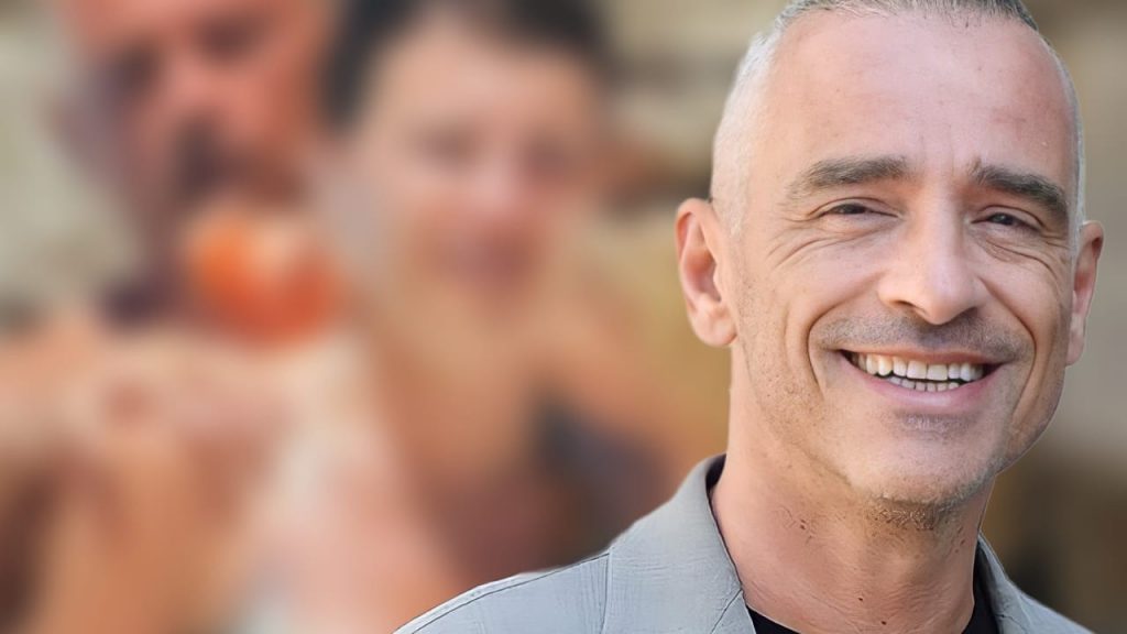 “Ammazza che bella”, Eros Ramazzotti beccato con lei: finalmente la fa vedere a tutti