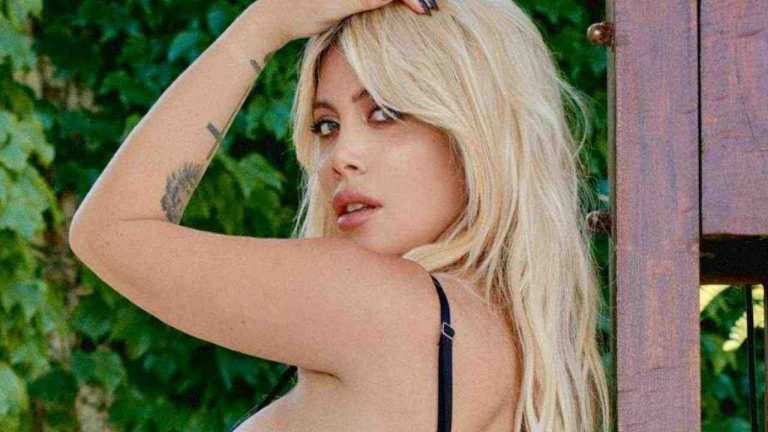 Wanda Nara, in coppia con la sorella lo splendore raddoppia | Scollatura eccessiva