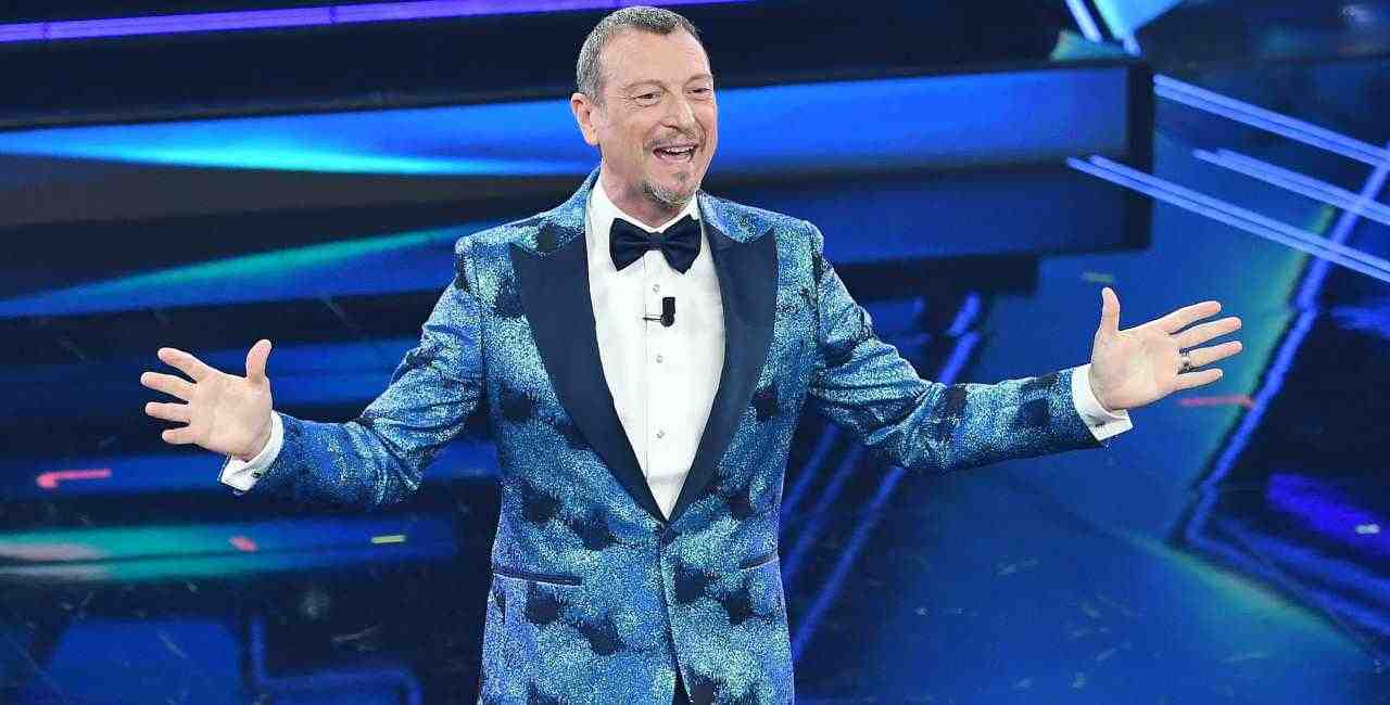 Colpo di scena Sanremo 2023, Amadeus spiazza tutti: incredibile decisione che lascia senza parole