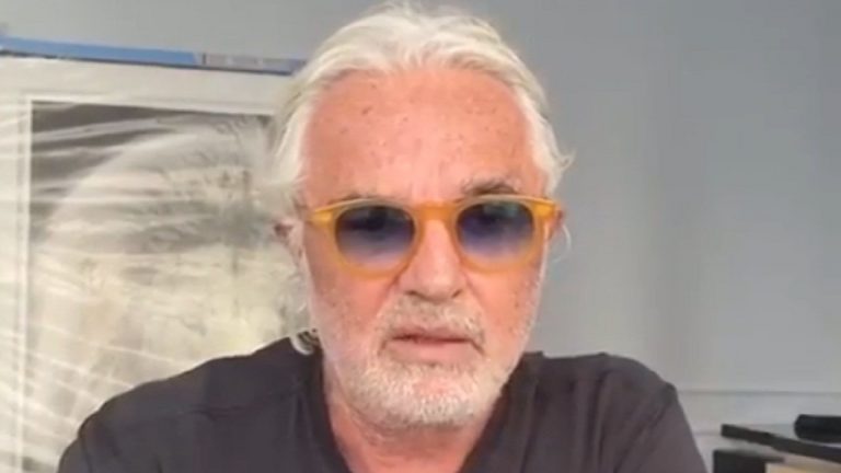 Flavio Briatore, dopo le polemiche succede qualcosa di impensabile I fan sono senza parole