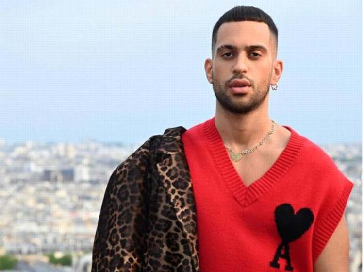 “Ecco il suo compagno”: Mahmood, l’avete visto sul palco con lui