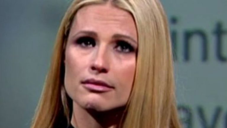 Michelle Hunziker senza pace: prende il primo volo, adesso dice addio a tutti