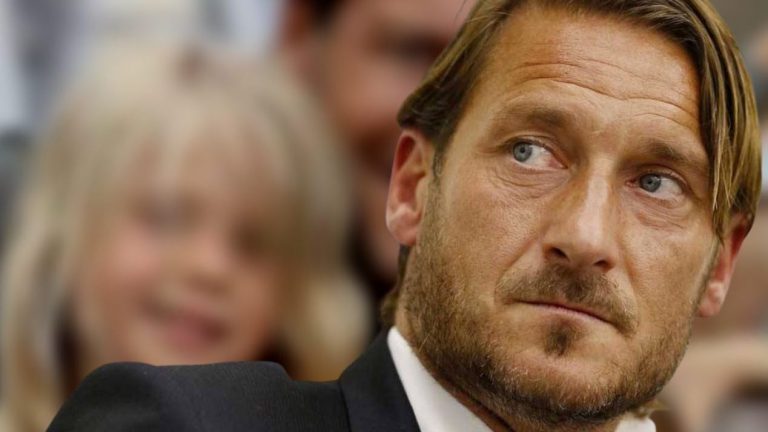 Totti fuori di sé, l’ultimo imperdonabile sgarbo a Ilary: ecco perché è scappata con Isabel