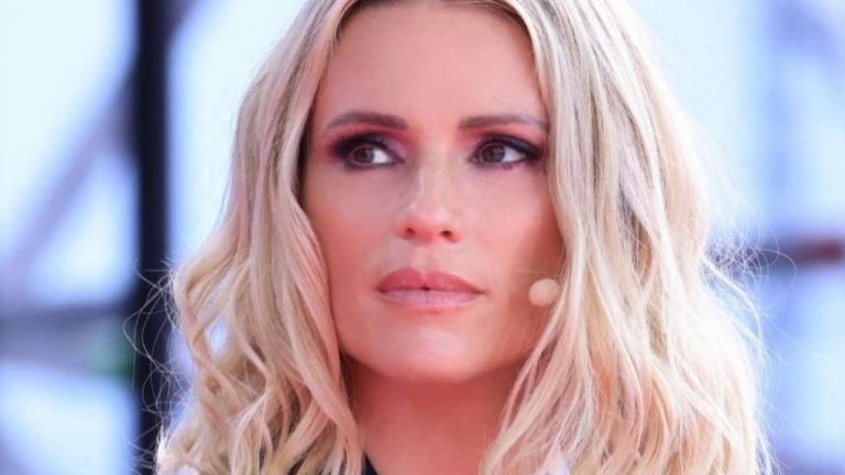 Michelle Hunziker, così non l’abbiamo mai vista: in lacrime confessa la verità