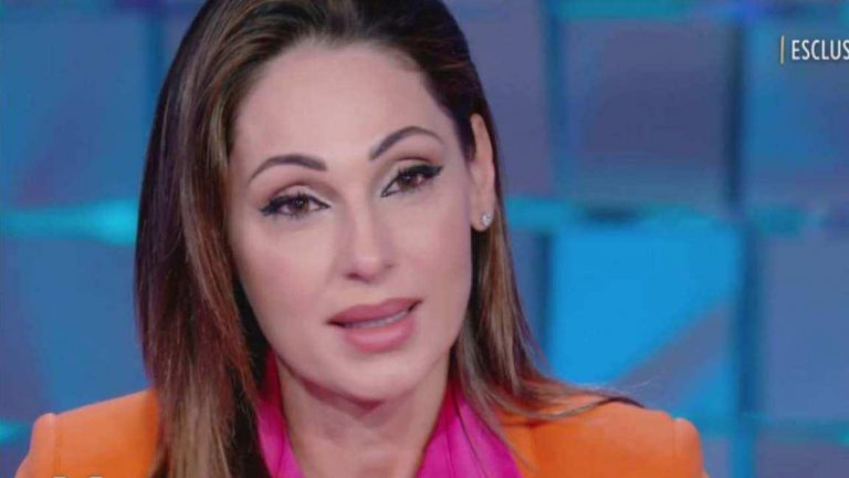 Nuovo lutto per Anna Tatangelo, dopo la mamma altro dolore