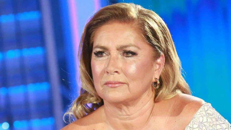 Romina Power, perché si veste sempre così? È commovente il motivo dietro le tuniche e le ciabatte