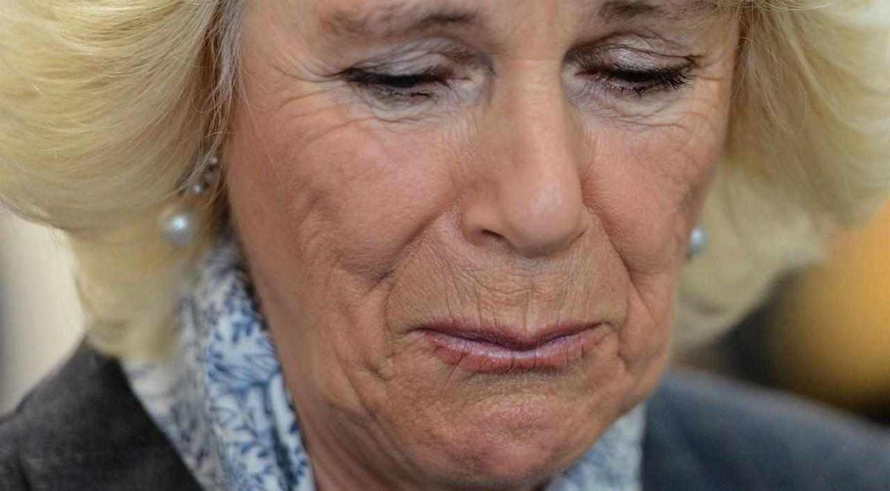 Camilla: fallimento su tutta la linea, non regge il confronto proprio con lei. Il dettaglio sconvolge tutti