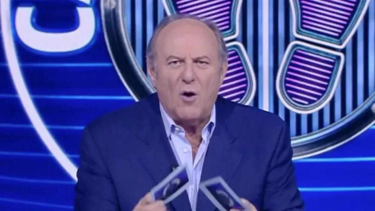 Gerry Scotti “scorbutico e taccagno”, viene smascherato da un suo vecchio amico