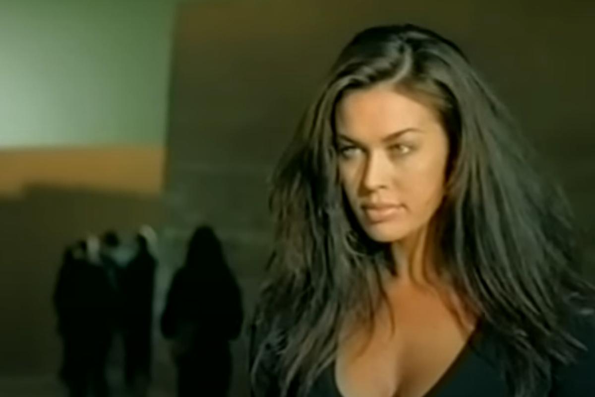 Celebre nella pubblicità della Omnitel, dove è finita Megan Gale? Eccola oggi