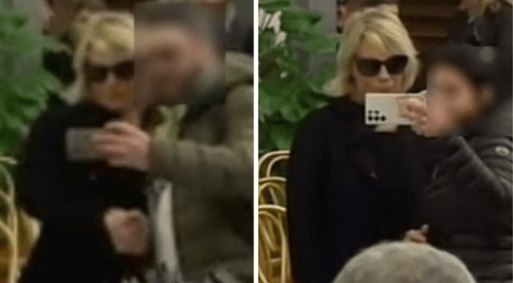 Chiedono un selfie a Maria De Filippi, vergogna e imbarazzo alla camera ardente di Costanzo