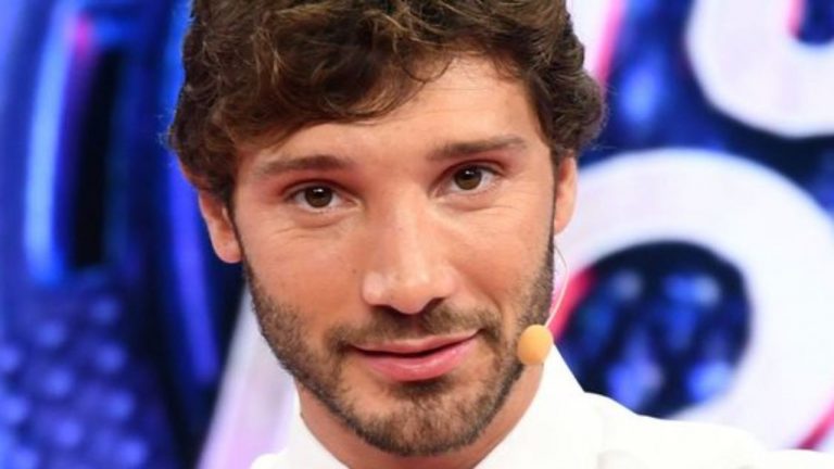 Stefano De Martino dice la sua su Blanco: “Amadeus troppo diplomatico”