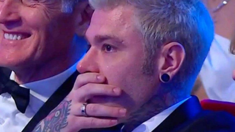 Fedez: morte social dopo Sanremo, l’annuncio spiazza tutti | Pesanti conseguenze