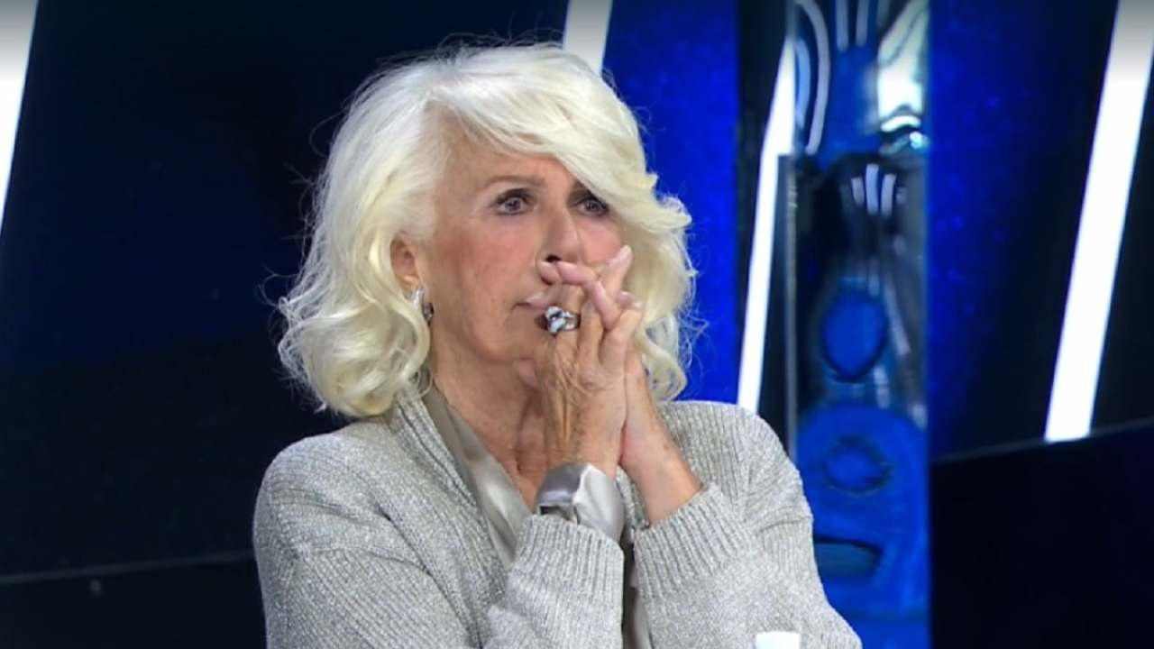 Sono stata malissimo…”: Loretta Goggi e il dolore che l’ha quasi portata alla morte