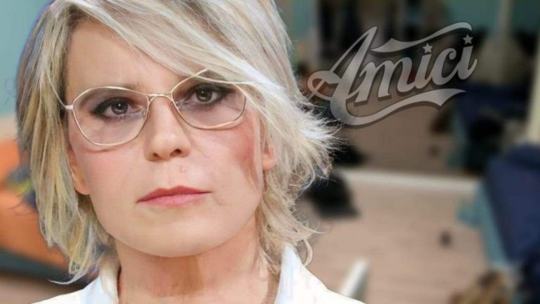 Maria De Filippi si commuove.Commozione ad Amici