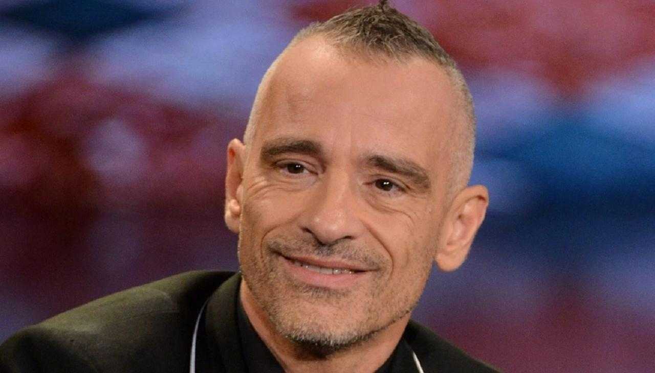 Eros Ramazzotti colpito da un brutto male: “Ti sconfiggerò” | FOTO