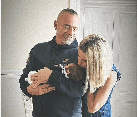 Michelle Hunziker e Eros Ramazzotti, prima foto da nonni: «Quando l’imperatore Cesare chiama