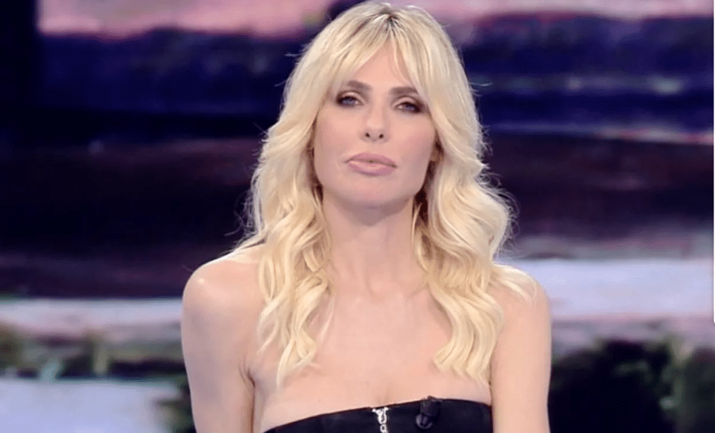 Ilary Blasi incredula, pronto a ‘spogliarsi’ per lei: “Dammi una possibilità” | Appello a luci rosse