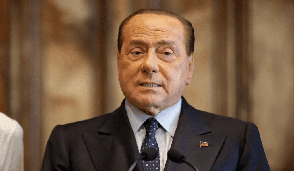 Silvio Berlusconi e il sogno (forse irrealizzabile) di essere sepolto a Villa San Martino –