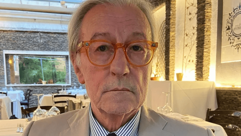 Vittorio Feltri scatenato su Twitter, frase choc contro i gay solleva polemiche: “Il vostro cu**…”