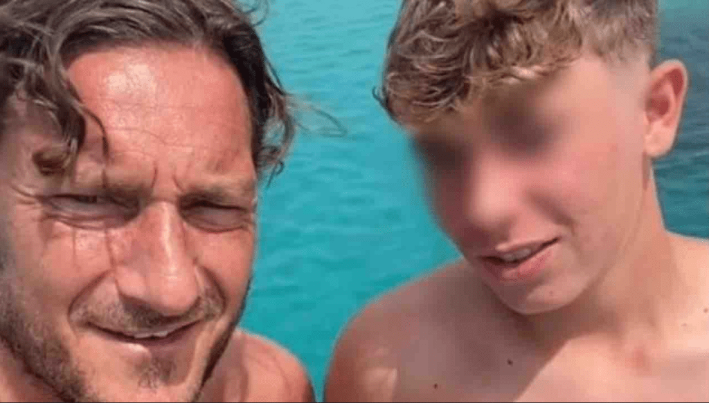 Cristian Totti, il 17enne insultato vergognosamente: la reazione di papà Francesco non fa sconti