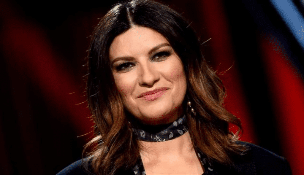 “Mi sciolgo”: Laura Pausini emoziona tutti | Sentire la figlia cantare è un colpo al cuore