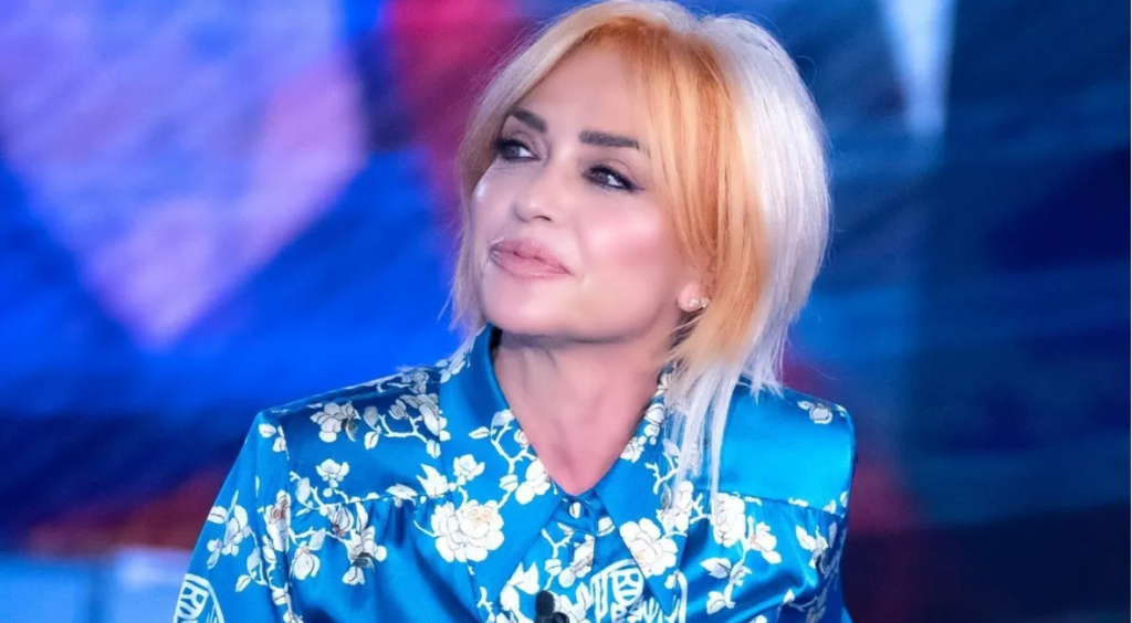 Paola Barale: “Ho raccontato di aver abortito e hanno detto che uccido i bambini”